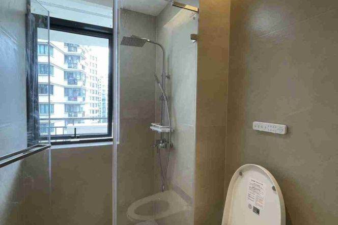 New&Really Bright&Spacious 1Bdr 1Bath Apt+L13/14 Wu Ning Rd Metro+2 Large Balconies