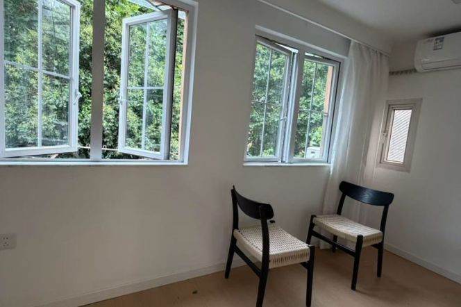 Great Great value 2+2BR nr jiang su rd station for long&short rent