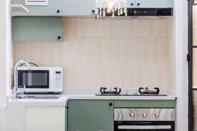 Open Loft with Oven - 3Mins to Changshu Road Metro