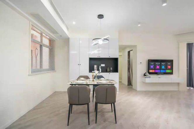 Quality 2br 2bt high-rise nr Xujiahui CBD   Line 1/4/9/11  