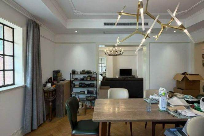 South Shanxi Rd Station Spacious 1Br/2Bath Line1/10/12