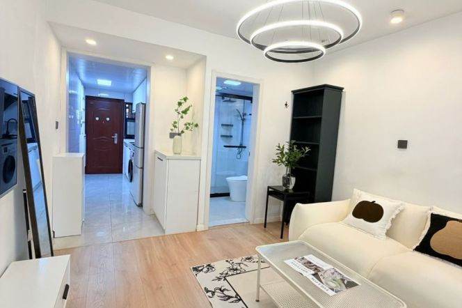 zhongshan park station one bedroom