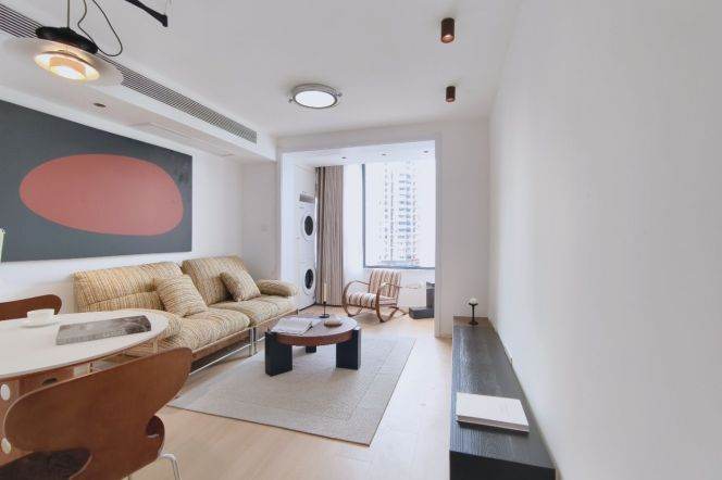  newly renovated 1br Nr changshou road M7/13