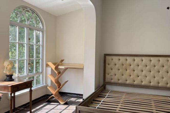 Jiaotong University 1BR apartment