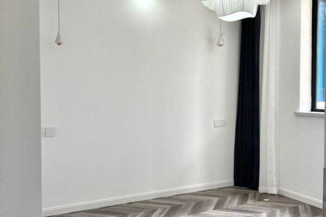 Cozy&Bright 1Br+Balcony @L9/12 Jiashan rd station