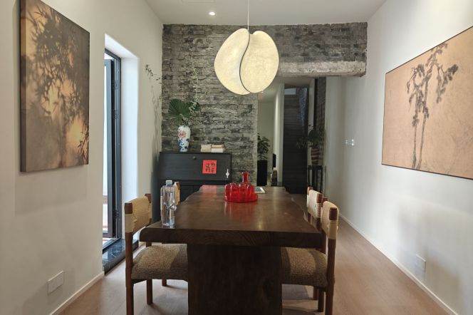 Core Location/Newly renovated/Historic building/Classic style/Spacious