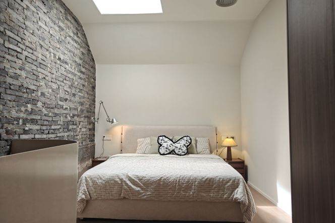 Core Location/Newly renovated/Historic building/Classic style/Spacious