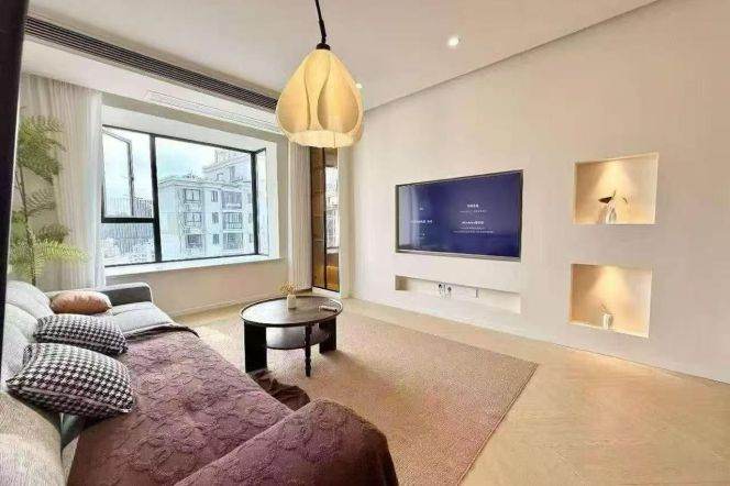 Jiangning station stunning 2-bedroom 2bt with 14k