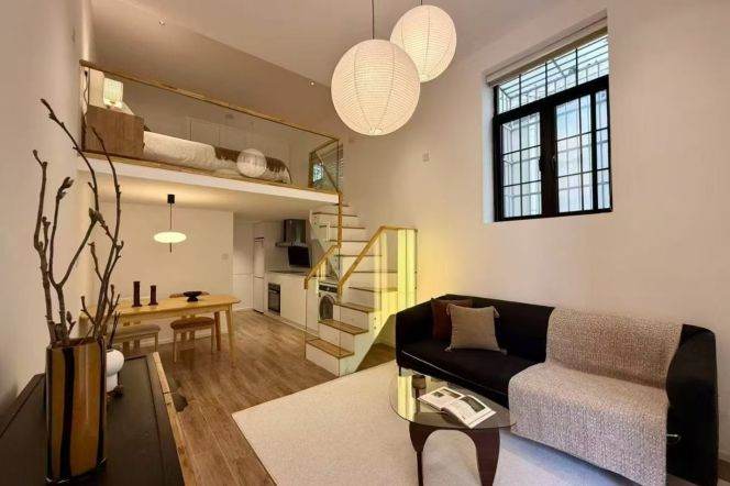 Lofted 1BR with Floor Heating near Jing'an Temple