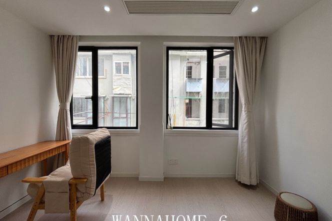 Spacious&Bright 1Bdr 1Bath Apt+L1+10+12 South Shaanxi Rd+Walk-in Closet+80Sqm+Quiet