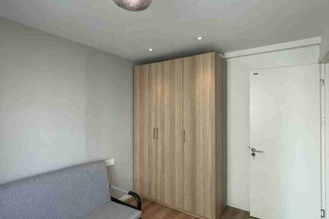 Large Closets/Spacious&Modern 2+1Bdrs 1Bath Apt/L14 Wu Ding Rd Metro Station