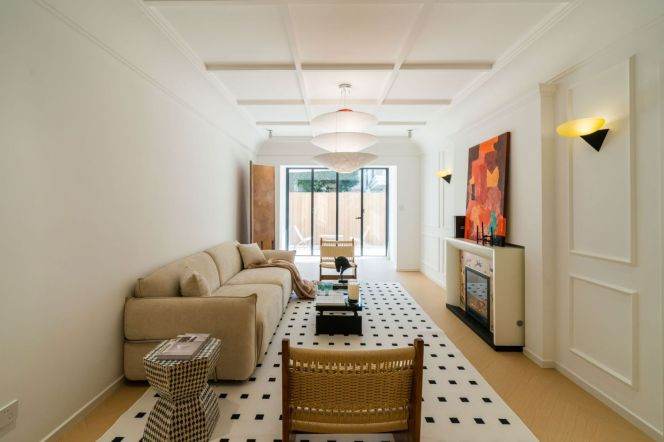 Xinhua road, 1Big Yard, Newly renovated, Many storages, Jiao tong university