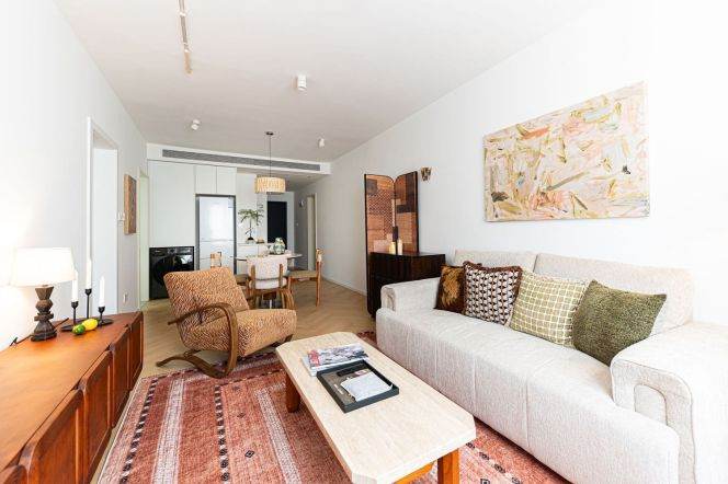 1BR Apartment in Zhongshan Park
