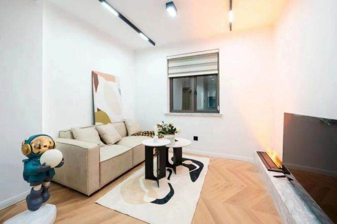 2BR Apartment in Classic Jing'an