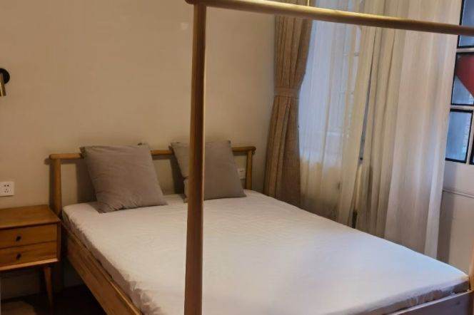 Cozy 1Br w. Balcony@Nanjing W. Rd