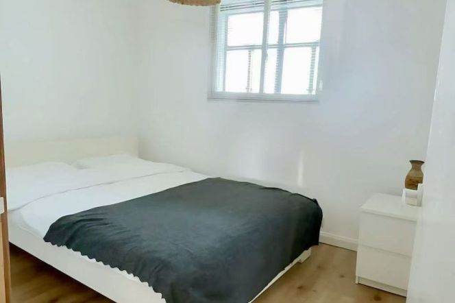 1 br near L7/L9 zhaojiabang rd station