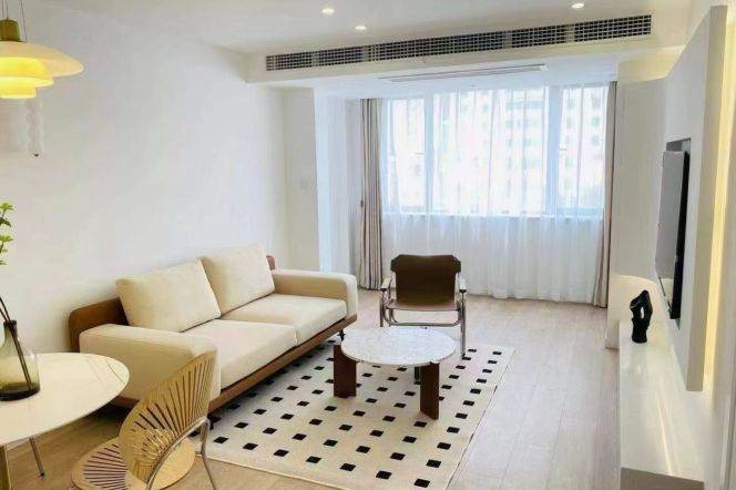 1BR Apartment in Classic Jing'an