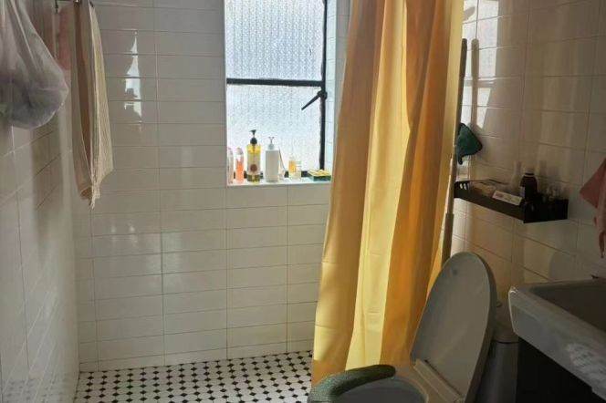 Elevator 1+1 Apt close to Hengshan Road