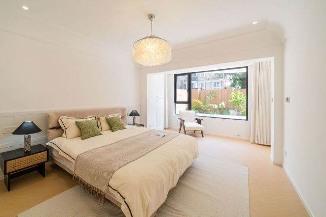 Xinhua road, 1Big Yard, Newly renovated, Many storages, Jiao tong university