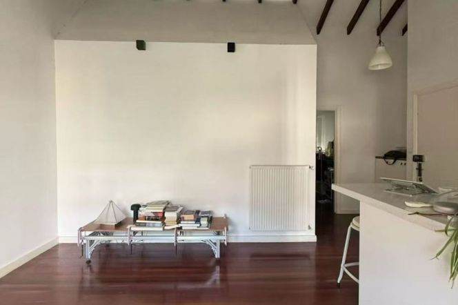High ceiling 2BR APT Wall heating Huaihai Rd 14.8k