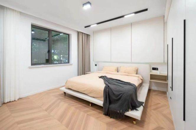 2BR Apartment in Classic Jing'an