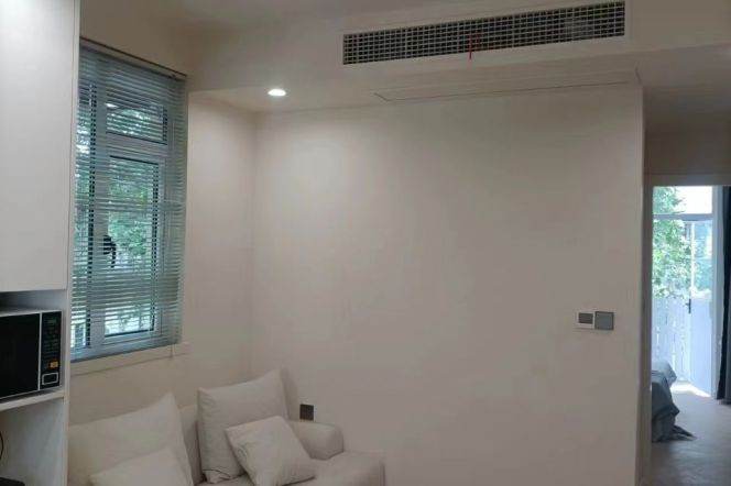Jiaotong University Station 1Br with Open Balcony Line10/11