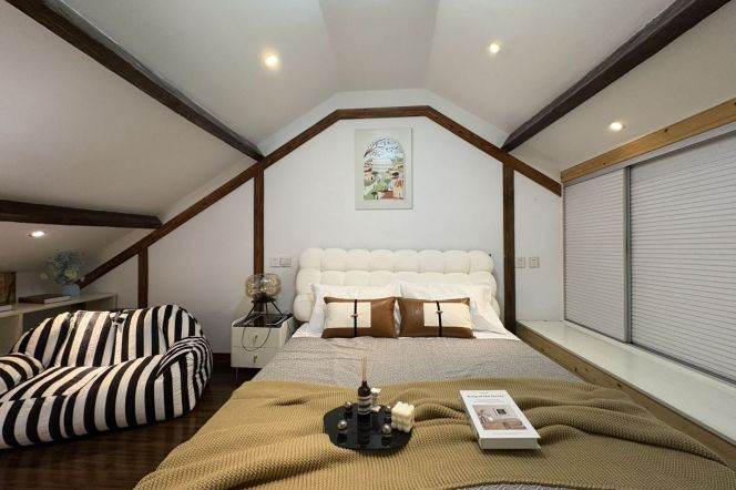 High ceiling 1Br/1Lr/1Bt apt nr South shanxi rd,M1/9/10/12
