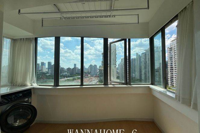 1br at Top of City near Taikoo Hui with great views!