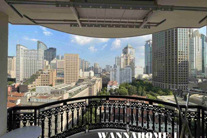 High-Floor 2BR Apartment in Classic Jing'an