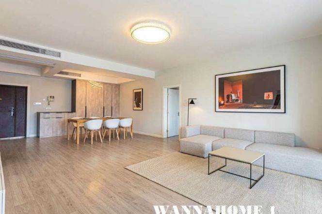 Spacious&Modern 3Bdrs 2Baths Apt+Large Open Balcony +Top Compound