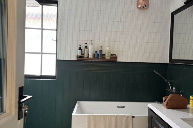 Modern decoration 2brs with floor heating in central Xuhui 