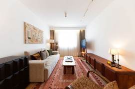 1BR Apartment in Zhongshan Park