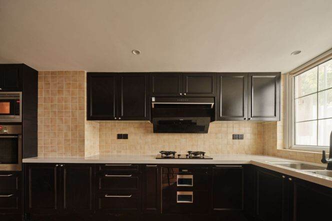 4BR Apartment in Hongqiao CBD with Private Garden
