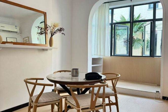 Changshu Rd,wuyuan rd cozy&bright 1Br