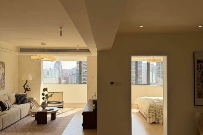 High-Floor 2BR Apartment near Dapuqiao