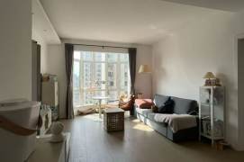 2BR Apartment near Jiaotong University Metro