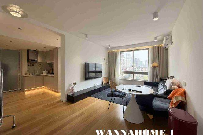 High-Floor 1BR Apartment at Yunhe Garden