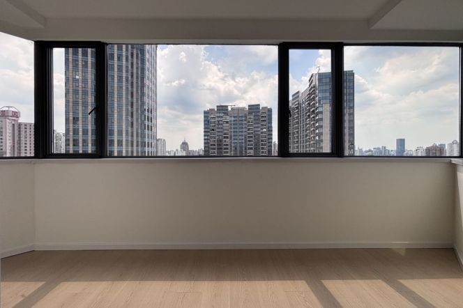 High-Floor 2BR Apartment near Dapuqiao Metro