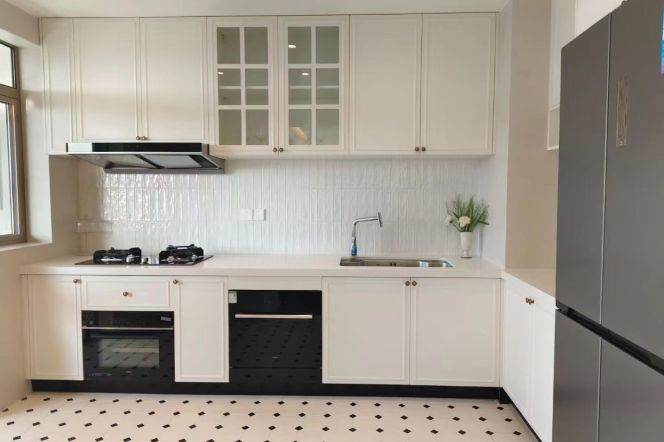 3BR Apartment near Huangyang Road Metro