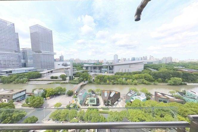Landlord Listing: 3BR Apartment near Century Park