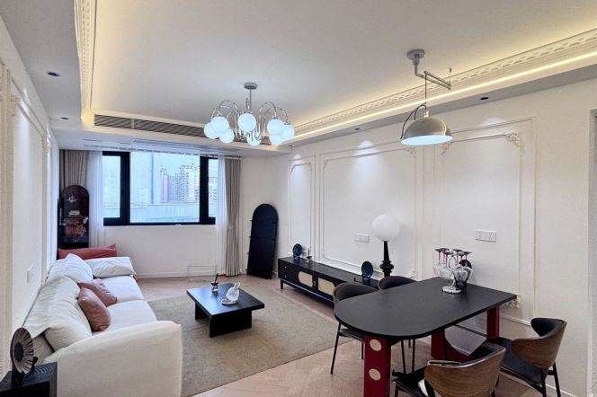 High-Floor 3BR Apartment in Old Town / South Bund