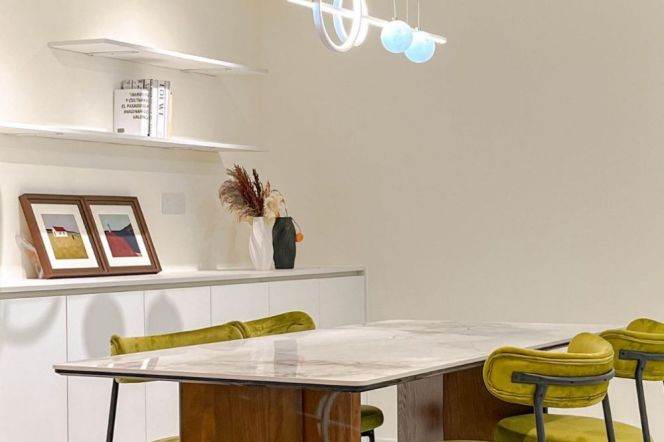 High-Floor 3BR Apartment near Dapuqiao Metro