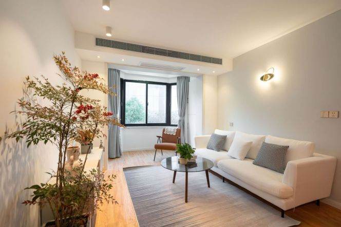 1BR Apartment in Jing'an