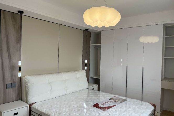 3BR Apartment near Changshou Rd Metro
