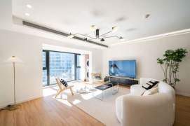 High-Floor 3BR Apartment near Shanghai Railway Station Metro
