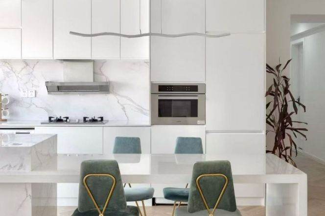 High-Floor 3BR Apartment in Old Xuhui