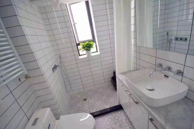 High-Floor 1BR Apartment at Wuzhong Building
