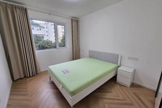 1BR Apartment at Wuzhong Building