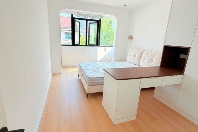 1BR Apartment near Zhongshan Park