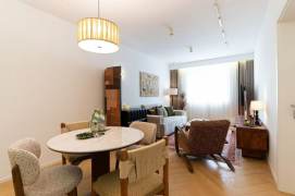 1BR Apartment in Suzhou Creek North